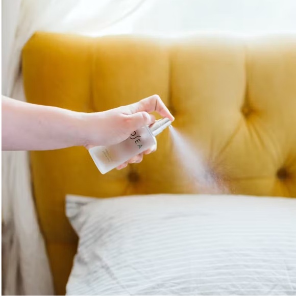 Osea Vagus Nerve Pillow Mist 3.4 fl oz - Picture 2 of 5